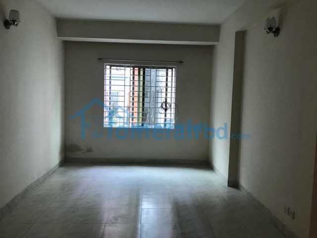 1304 sqft used flat for sale in rampura banasree